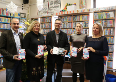 Narodna knjižnica i čitaonica Vlado Gotovac u Sisku – donacija micro:bitova